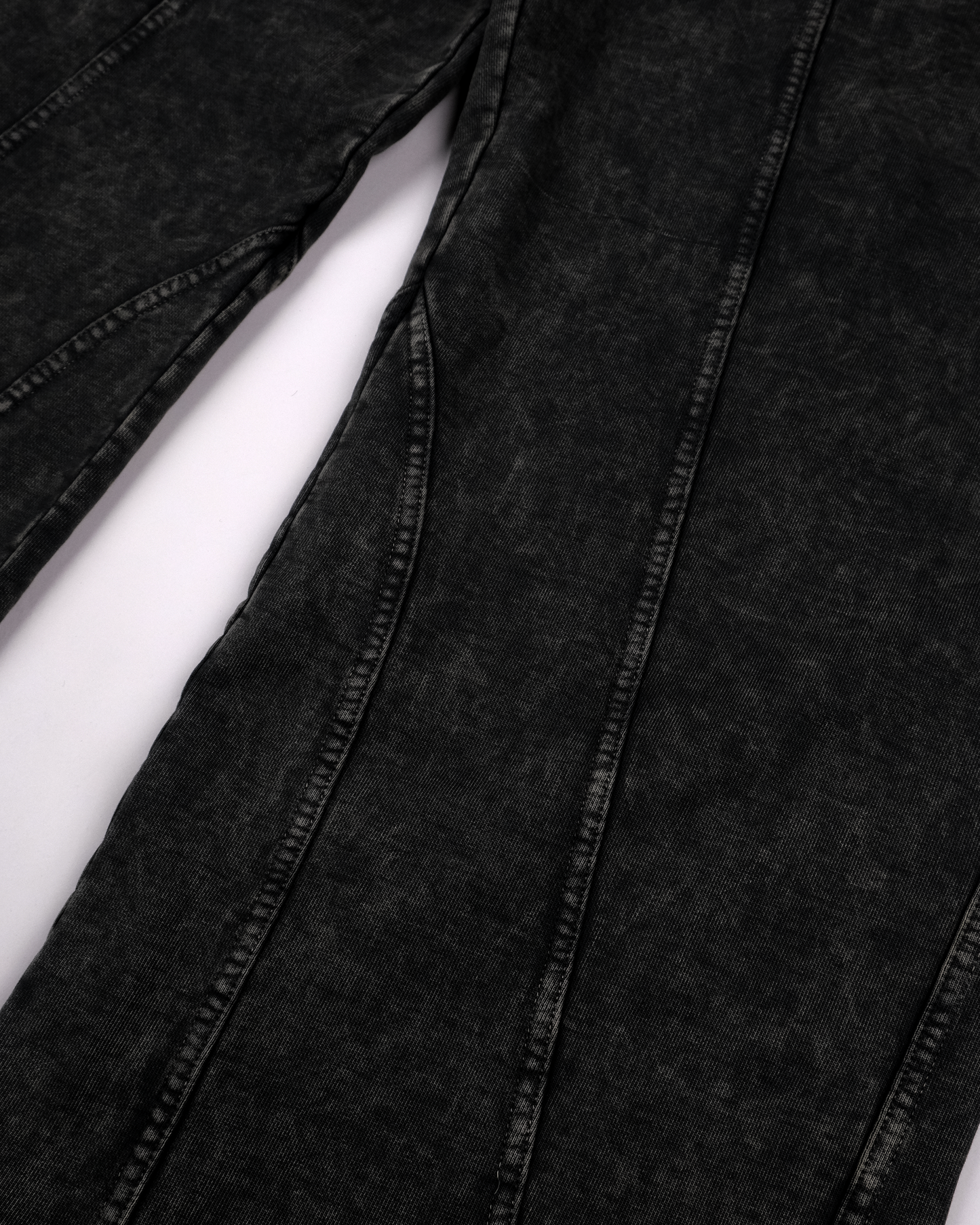 STELLAR CORE WASHED SWEATPANTS BLACK