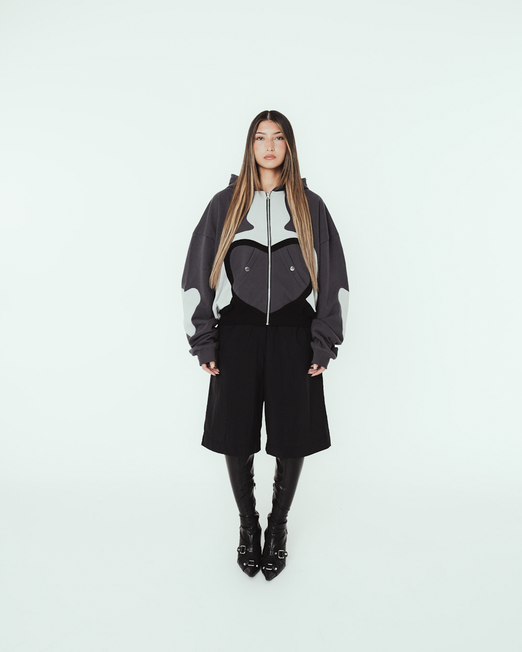 HEART SHAPED ZIP-HOODIE
