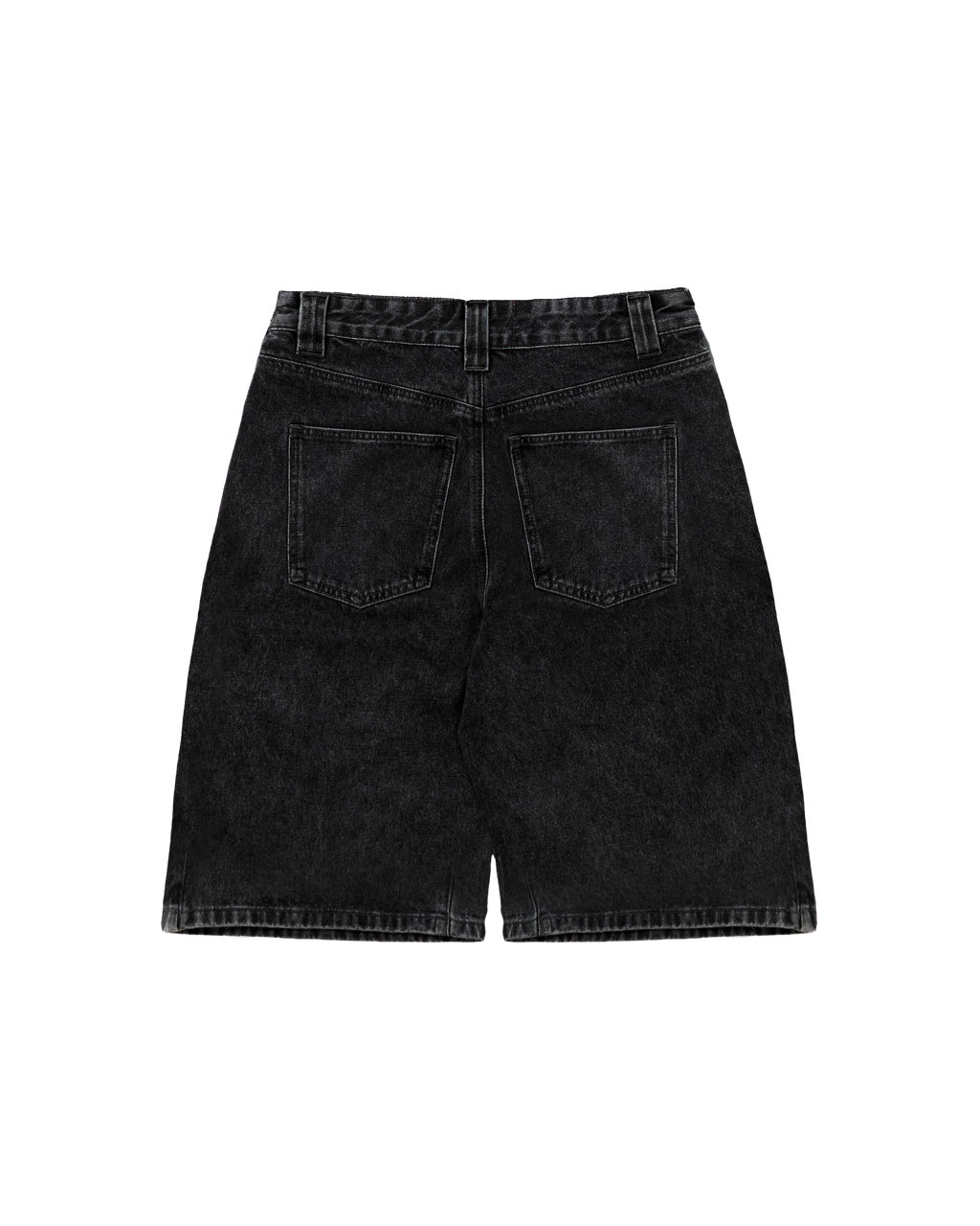 Freisteller der Rückansicht der schwarzen Jorts. Die Shorts ist gerade geschnitten, mit zwei Gesäßtaschen und sichtbaren Nähten.