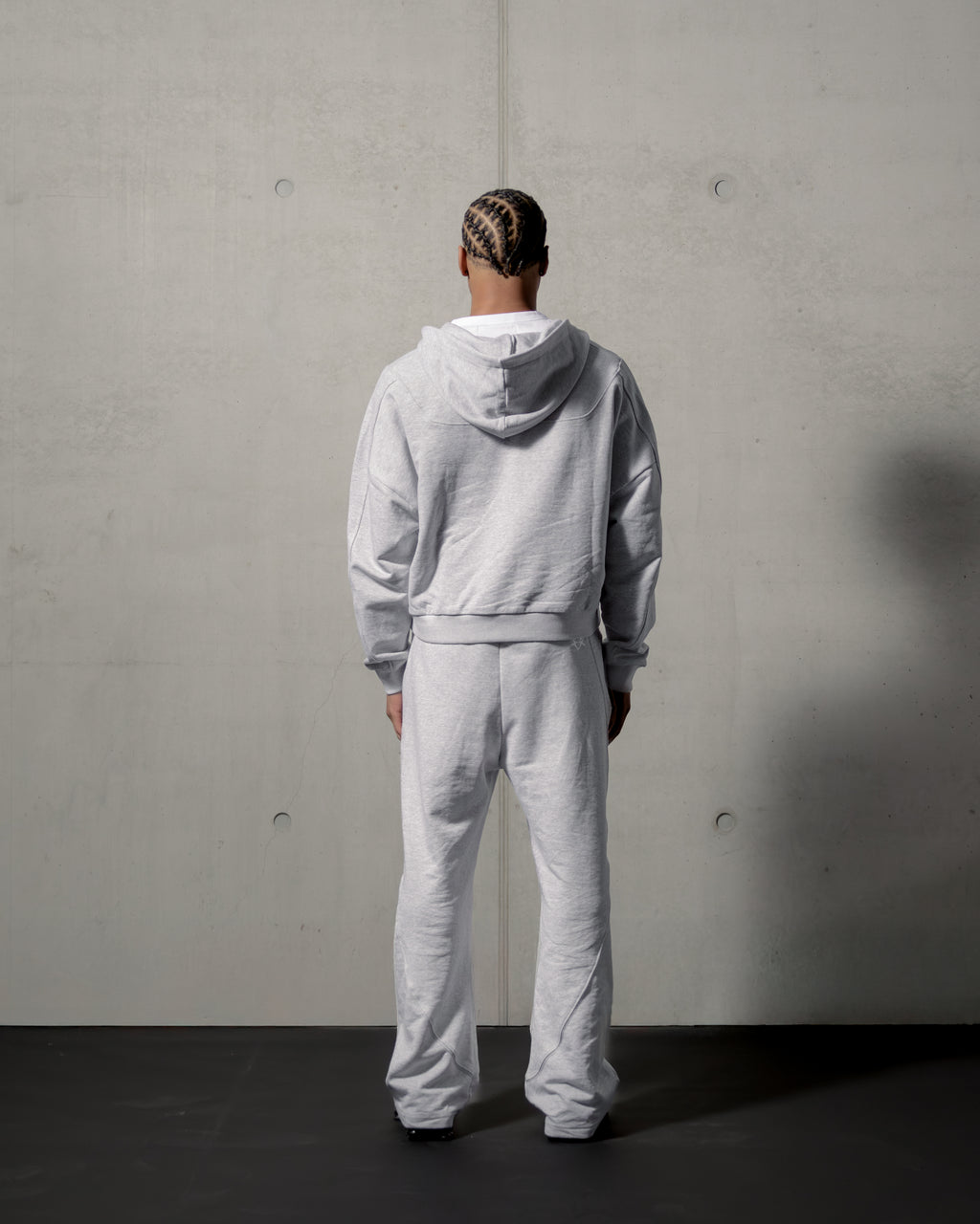 BASIC GREY ZIP HOODIE