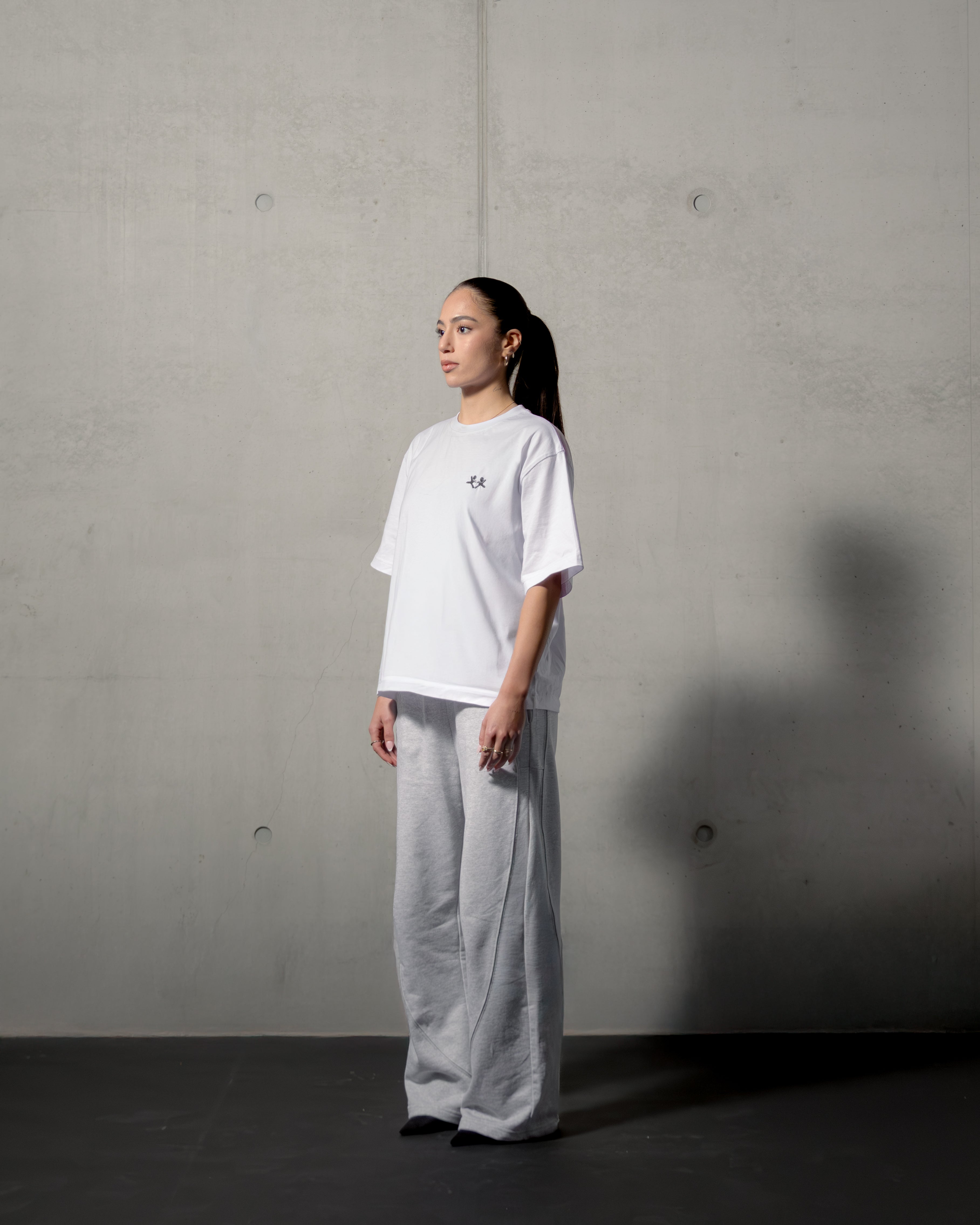 BASIC WHITE T-SHIRT OVERSIZE FIT