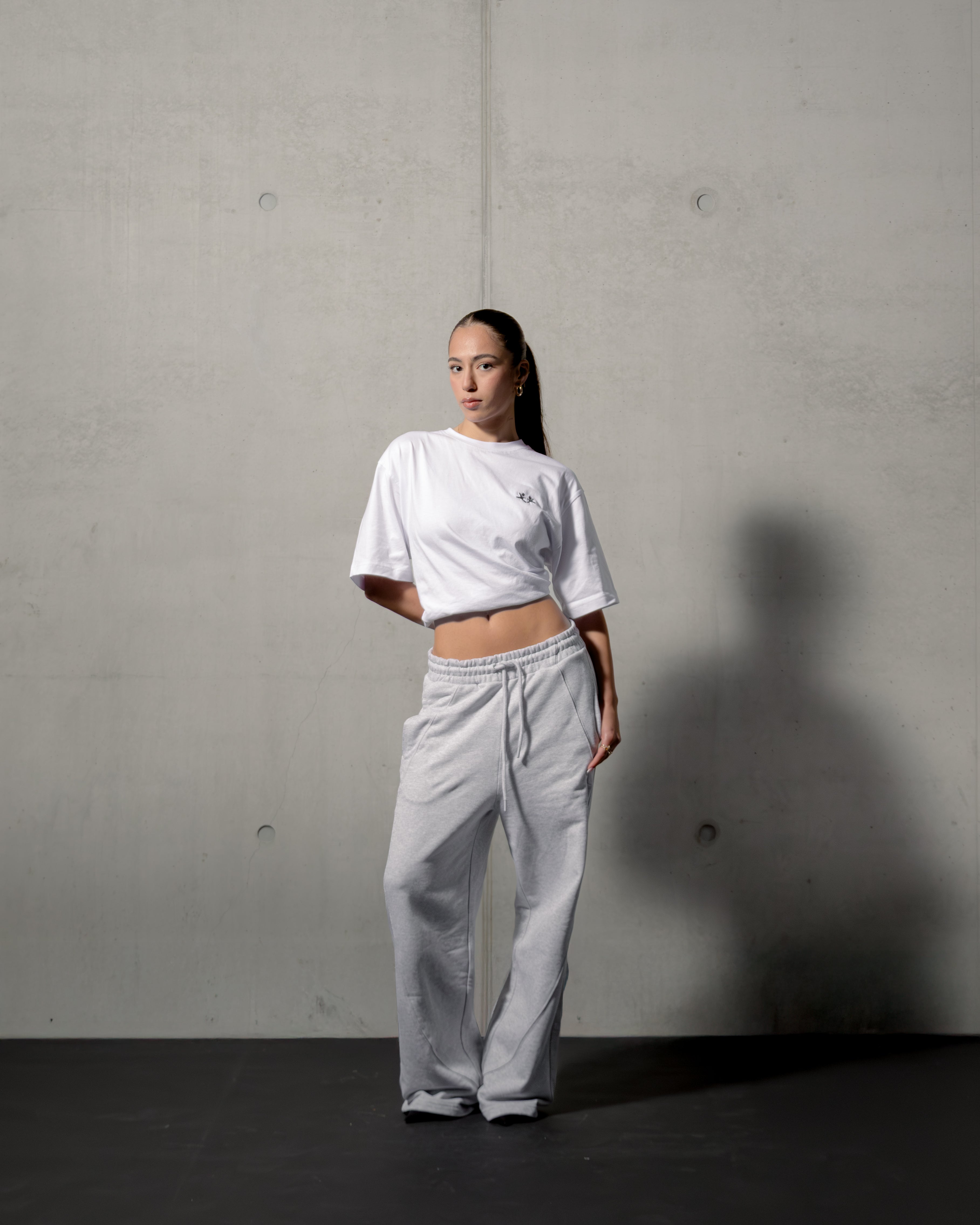 BASIC WHITE T-SHIRT OVERSIZE FIT